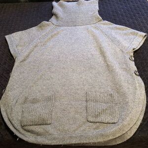Marc Jacobs Gray Turtleneck Short-Sleeve Poncho Sweater